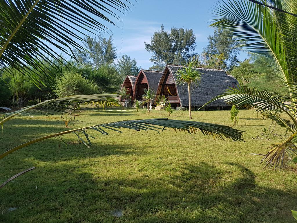 Sasak Island Bungalows Gili Meno Bagian luar foto